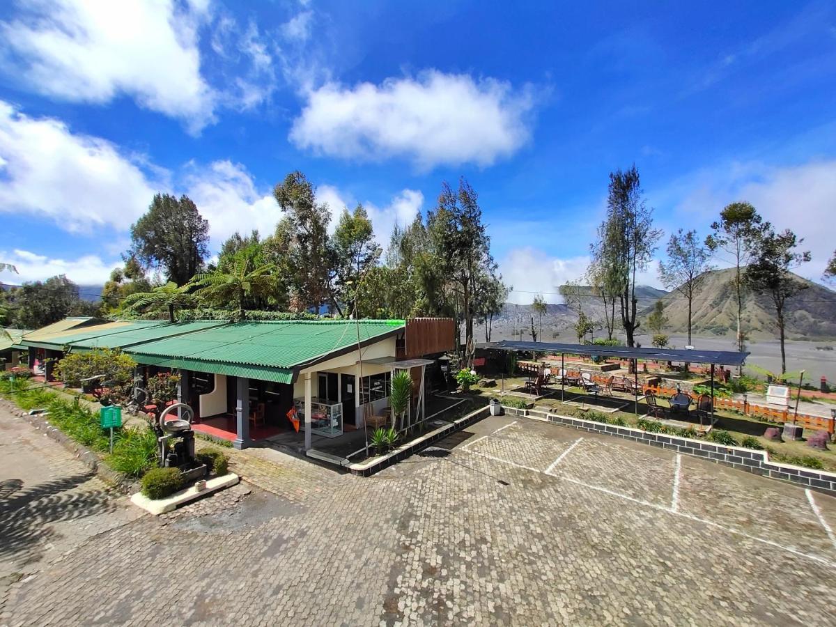 Готель Bromo Permai 1 Екстер'єр фото